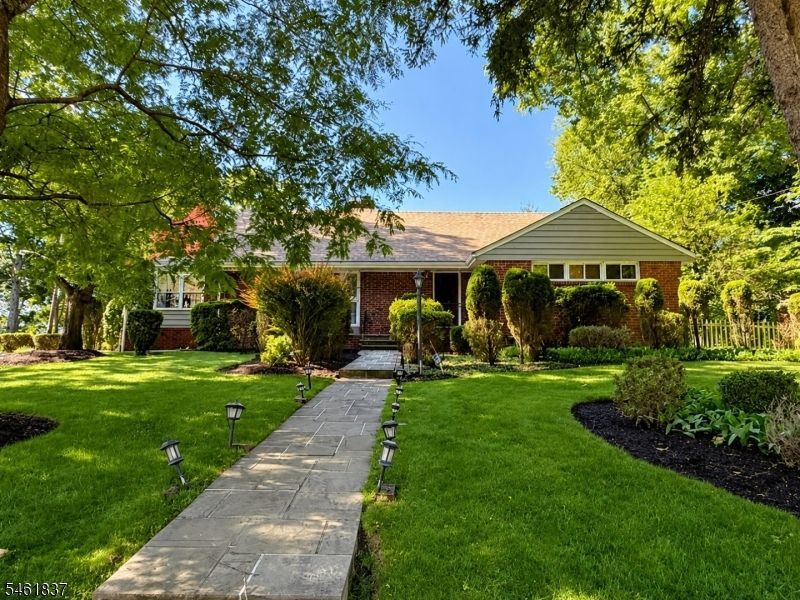 72 Foster Rd, Tenafly, NJ 07670 Main Photo