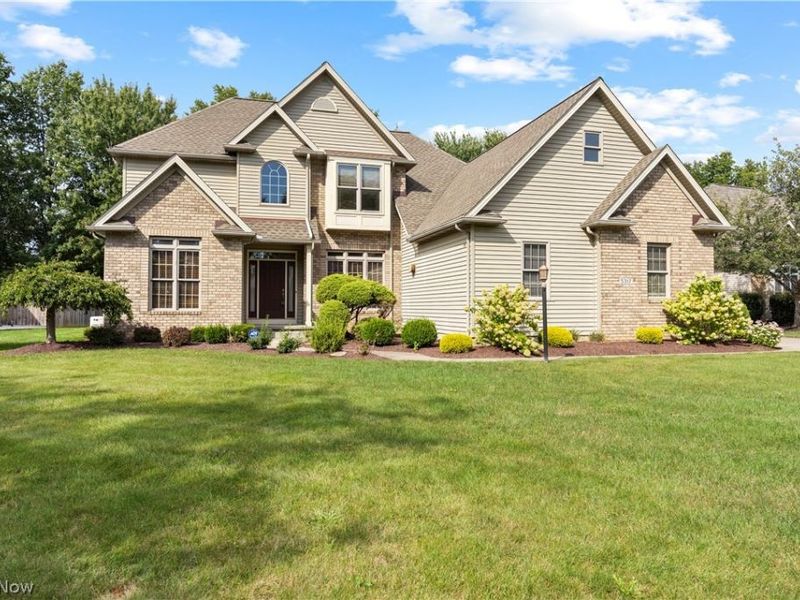 5317 Middlebury Court, Sheffield Village, OH 44054 Photo 2