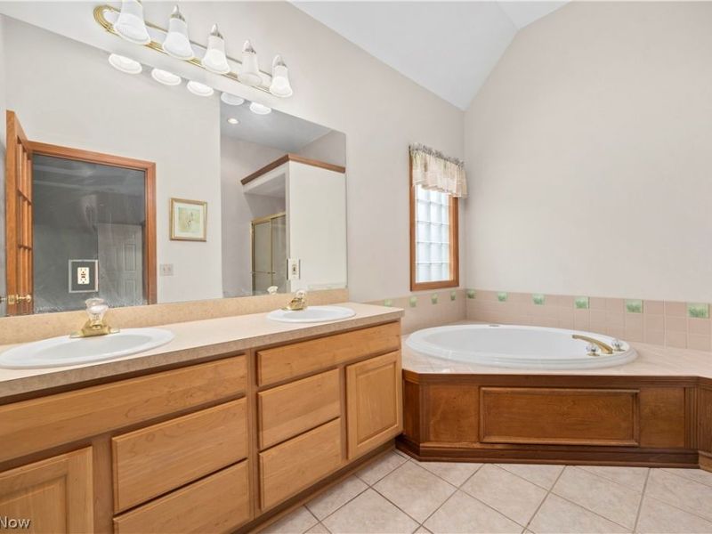 5317 Middlebury Court, Sheffield Village, OH 44054 Photo 26