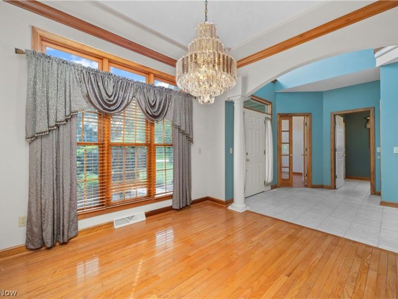 5317 Middlebury Court, Sheffield Village, OH 44054 Photo 5