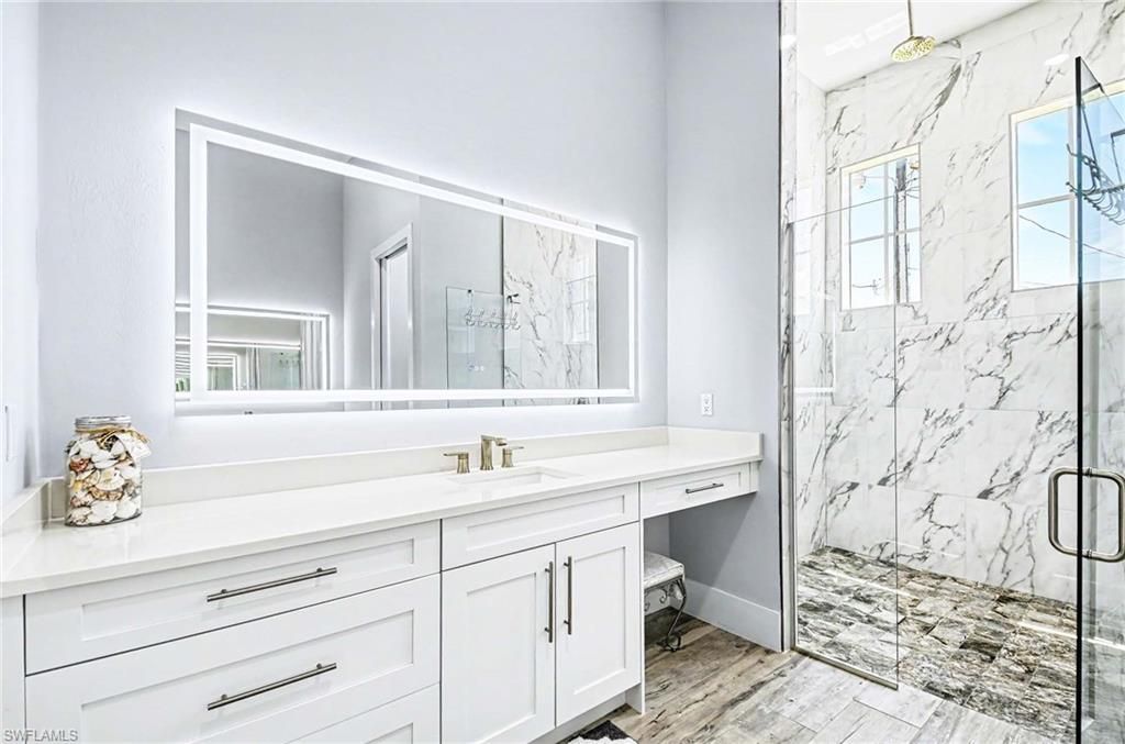 62 Dolphin Cir , Naples, FL 34113 Photo