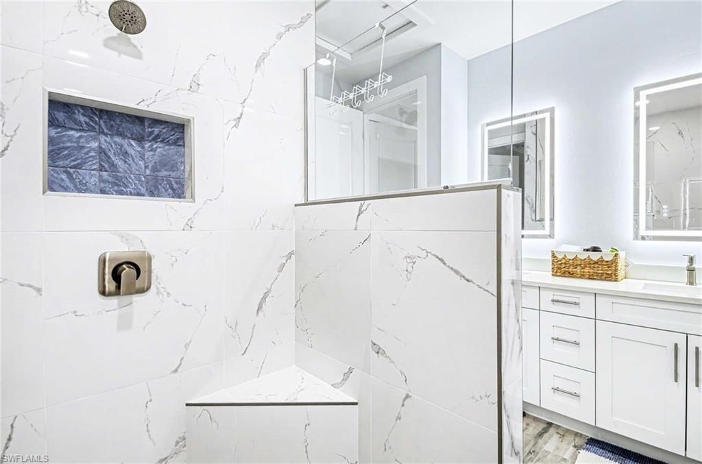 62 Dolphin Cir , Naples, FL 34113 Photo