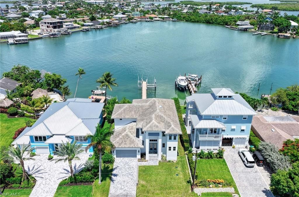 62 Dolphin Cir , Naples, FL 34113 Photo