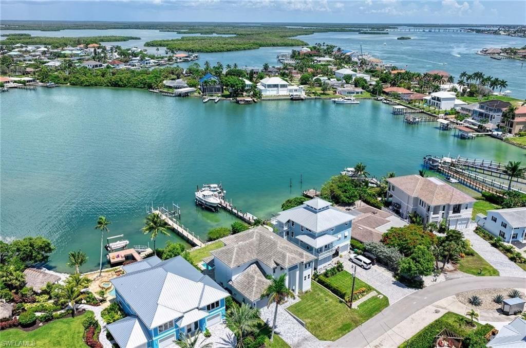 62 Dolphin Cir , Naples, FL 34113 Photo
