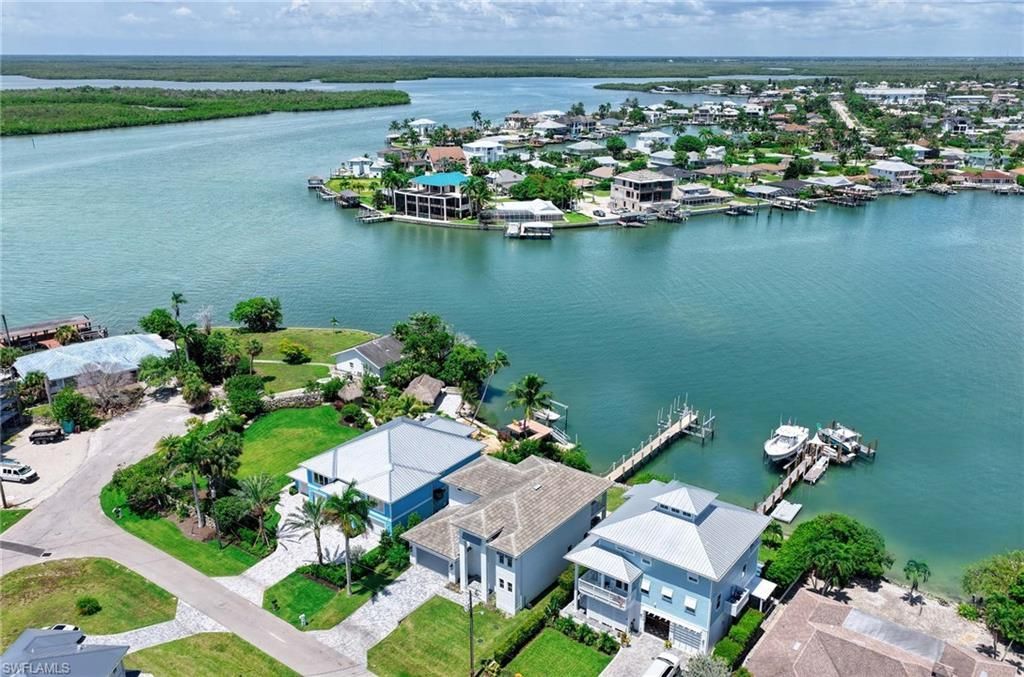 62 Dolphin Cir , Naples, FL 34113 Photo