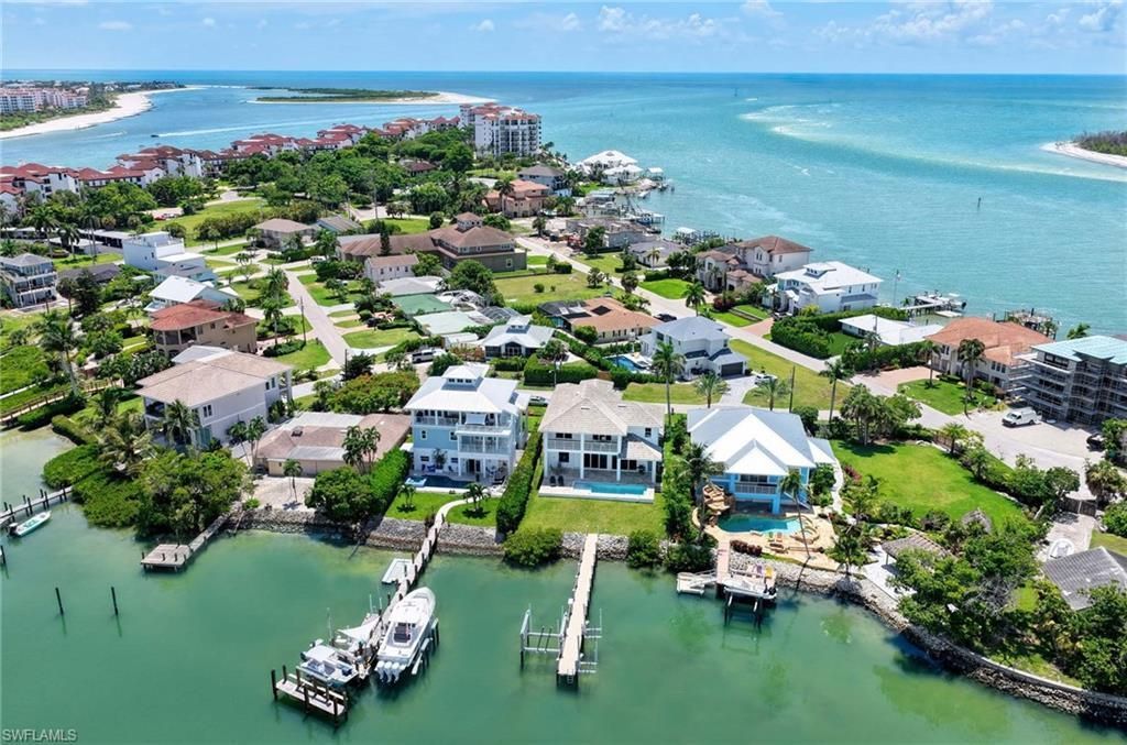 62 Dolphin Cir , Naples, FL 34113 Photo