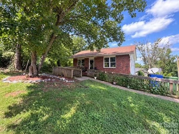 131 Wyatt Street , Asheville, NC 28803