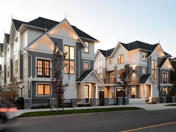 1514 Foul Bay Rd, Unit #2, Victoria, BC V8R 4Z9