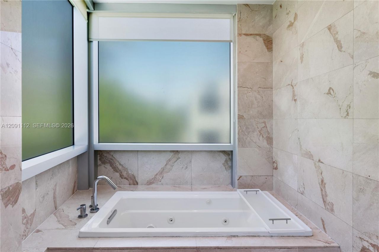 548 Fernwood Rd , Unit 548, Key Biscayne, FL 33149 Photo