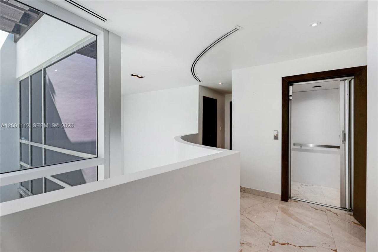548 Fernwood Rd , Unit 548, Key Biscayne, FL 33149 Photo