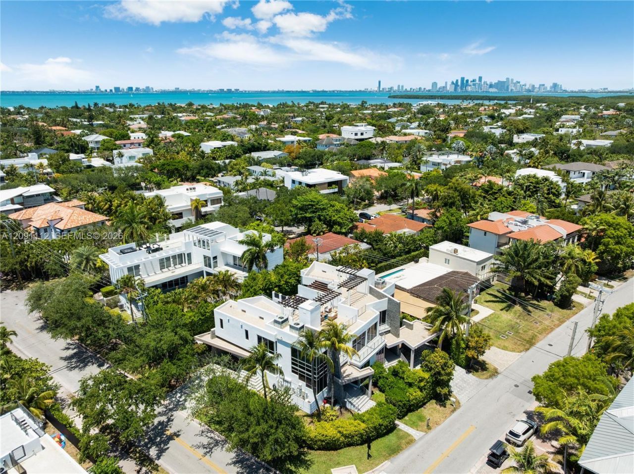 548 Fernwood Rd , Unit 548, Key Biscayne, FL 33149 Photo