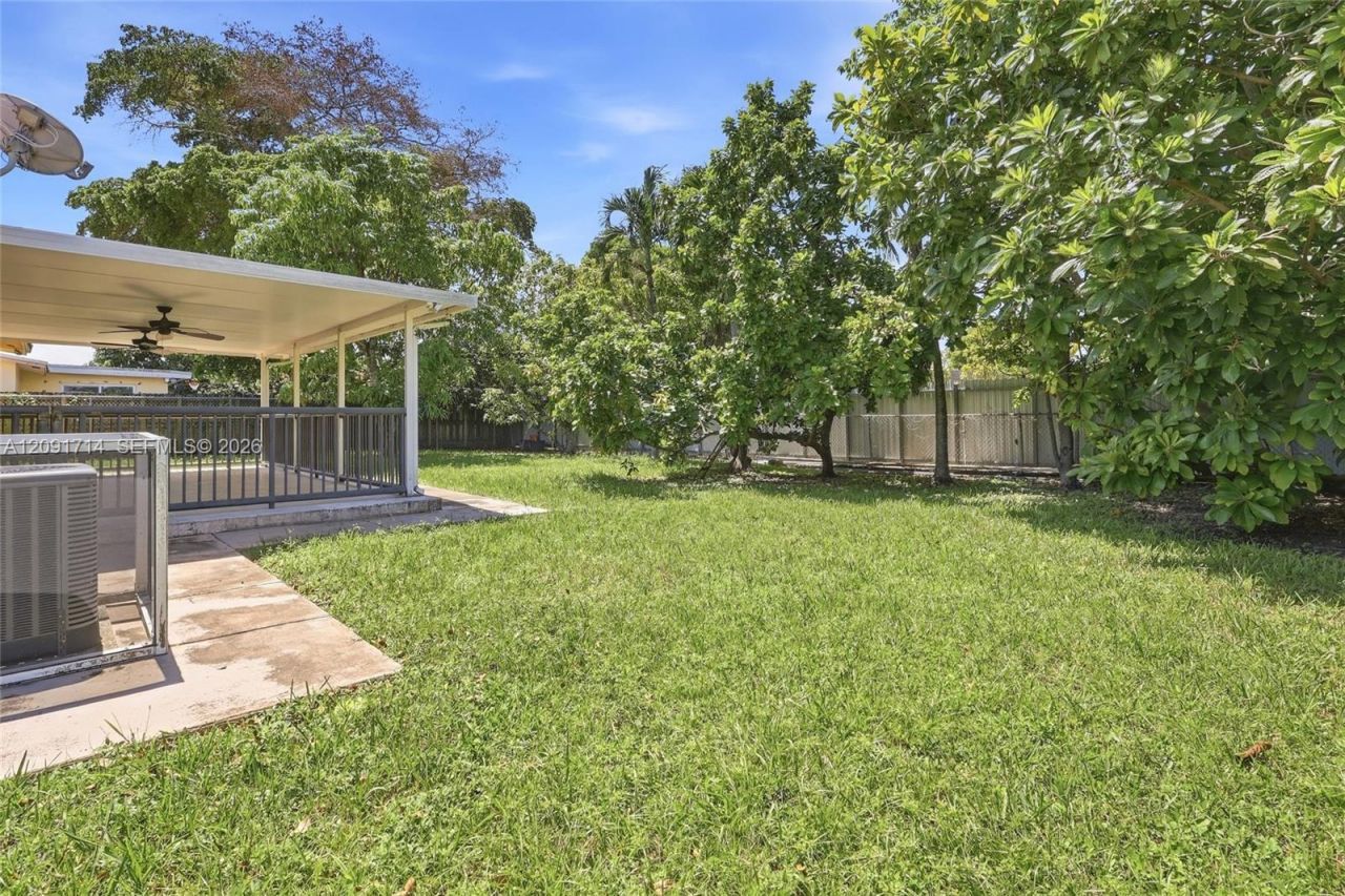 7200 SW 132nd Ave , Miami, FL 33183 Photo