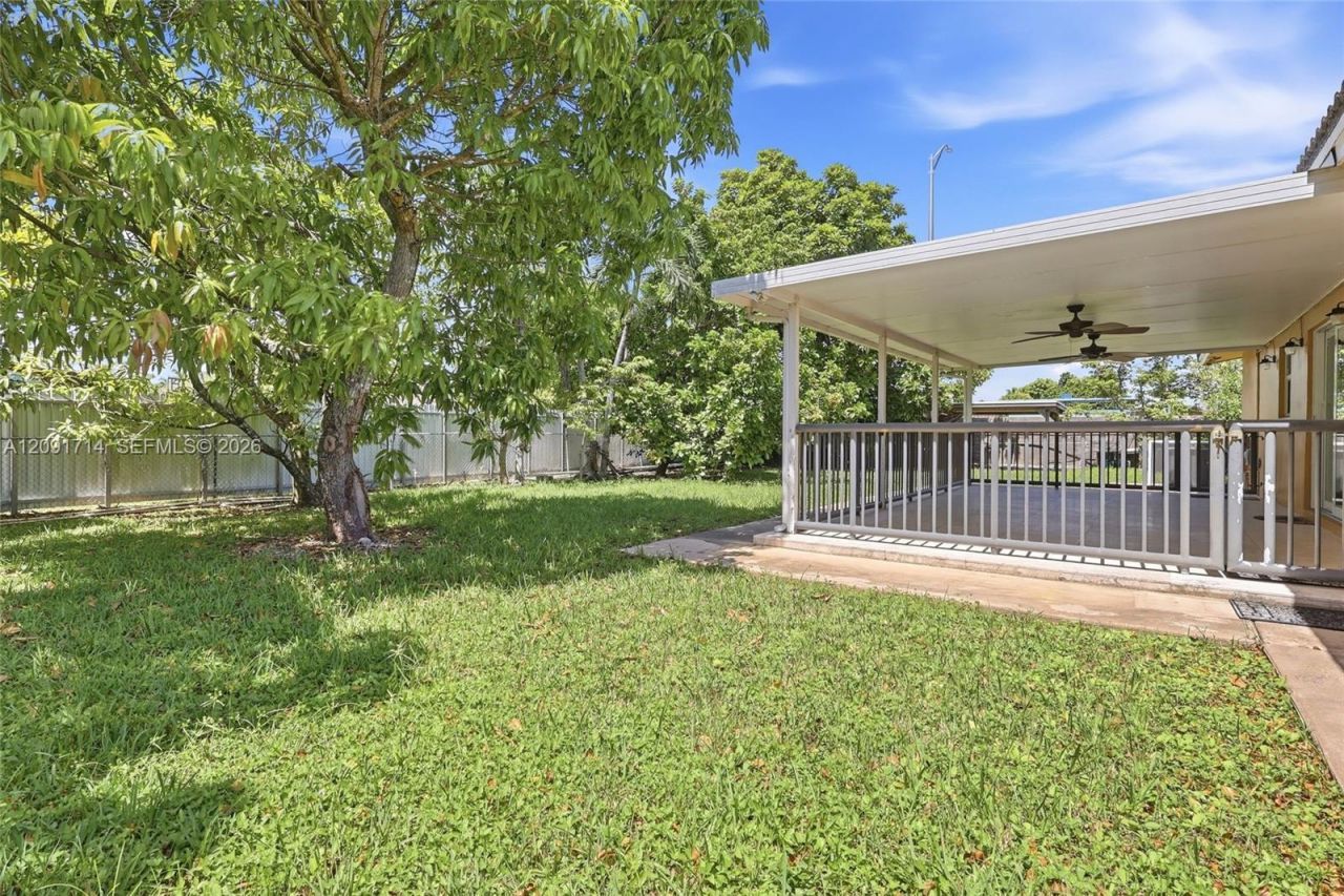 7200 SW 132nd Ave , Miami, FL 33183 Photo