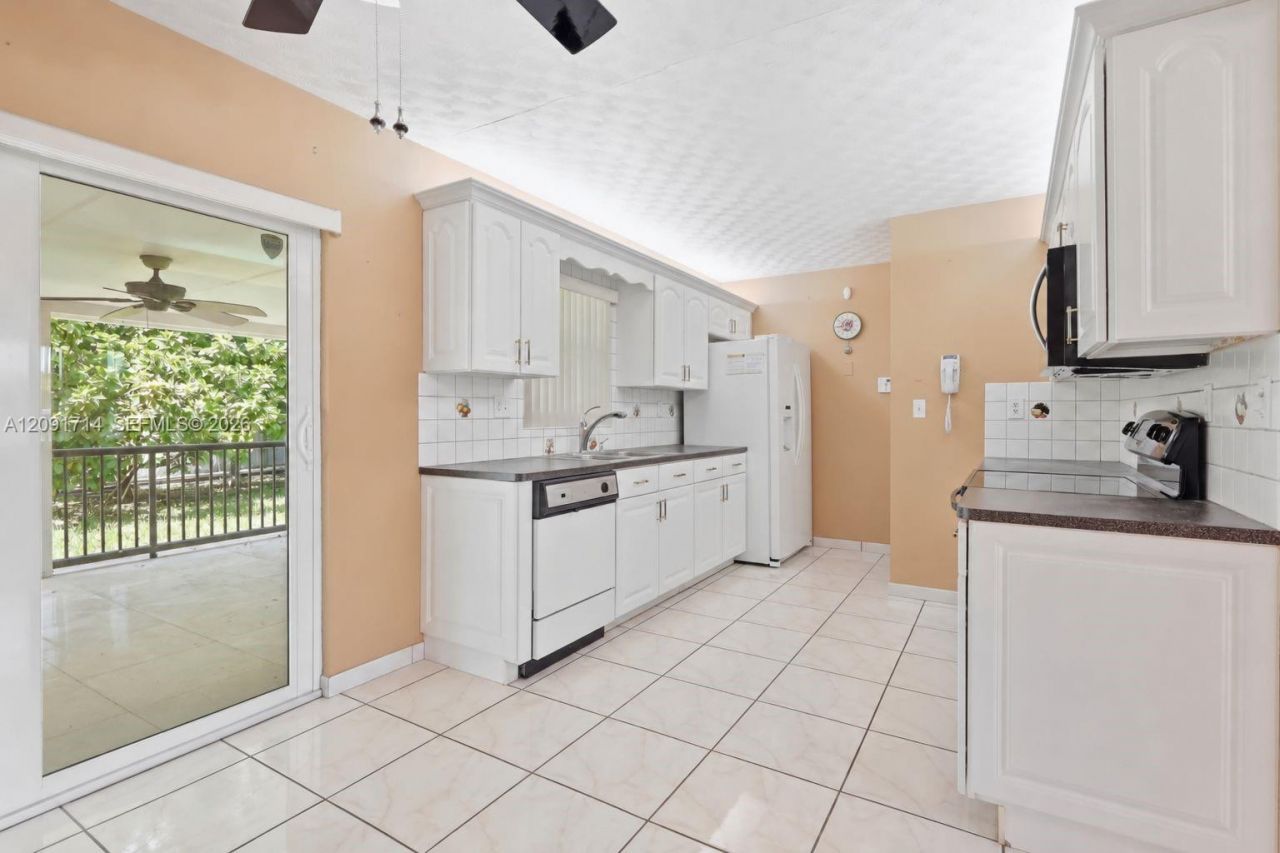 7200 SW 132nd Ave , Miami, FL 33183 Photo