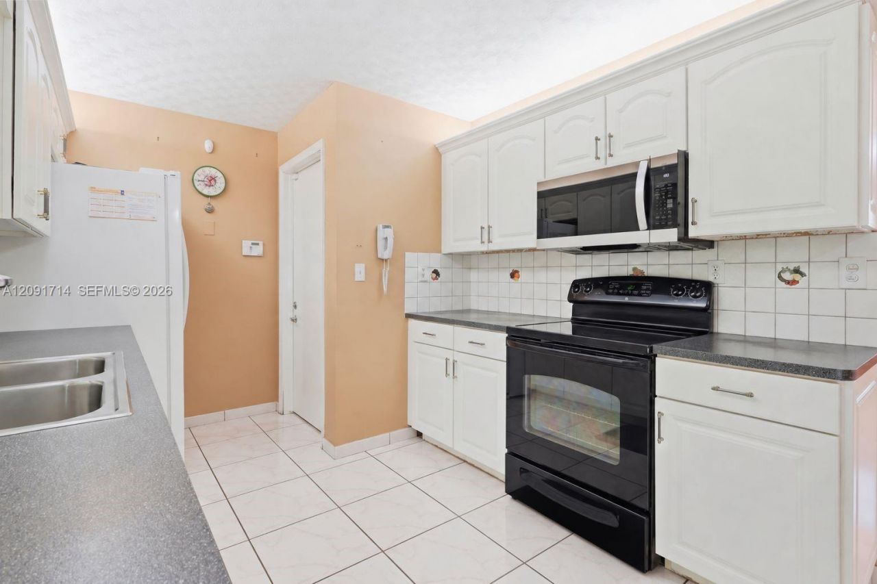 7200 SW 132nd Ave , Miami, FL 33183 Photo