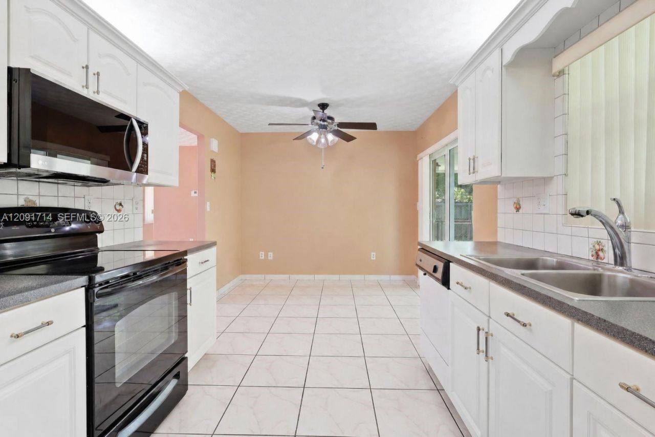 7200 SW 132nd Ave , Miami, FL 33183 Photo