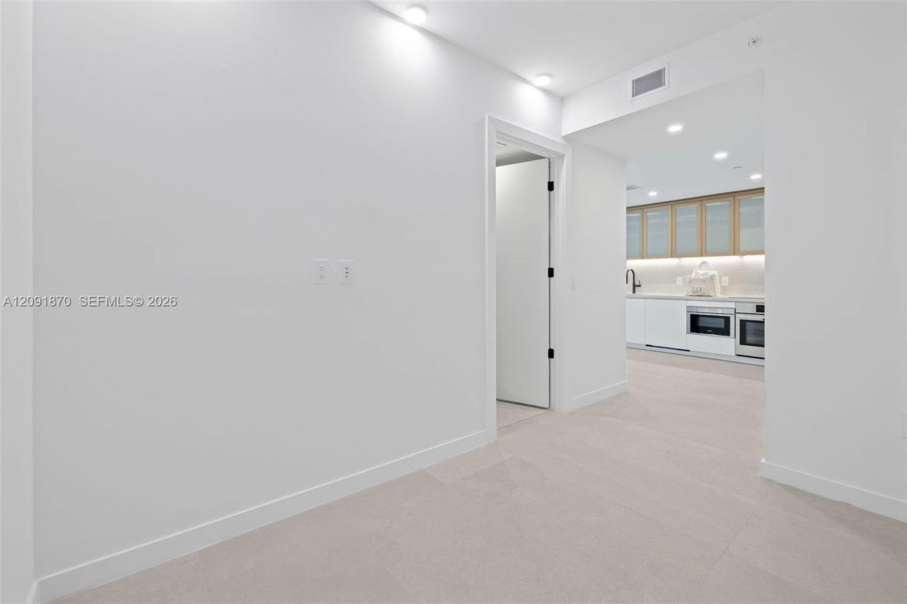 2200 Brickell Ave, Unit 206, Miami, FL 33129 Photo
