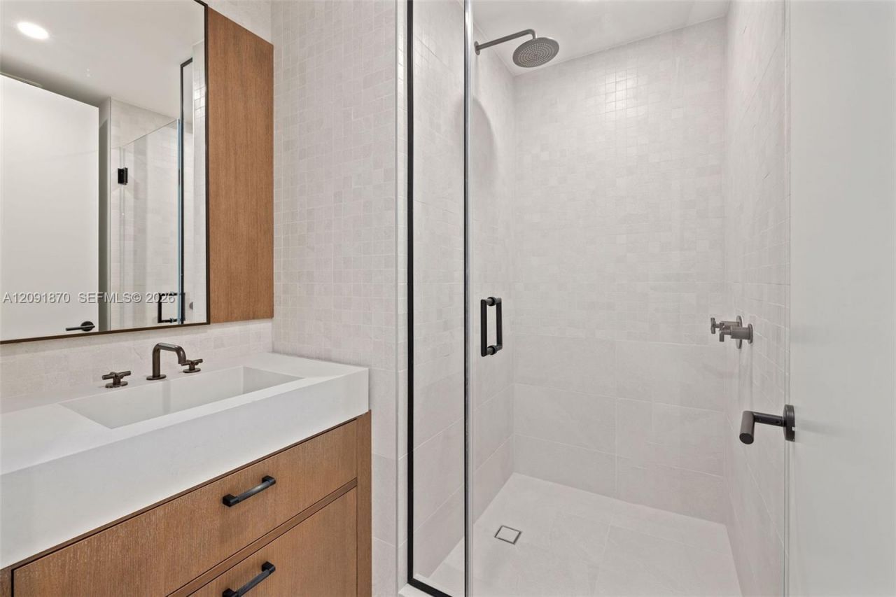 2200 Brickell Ave, Unit 206, Miami, FL 33129 Photo