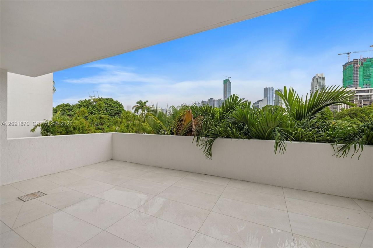 2200 Brickell Ave, Unit 206, Miami, FL 33129 Photo