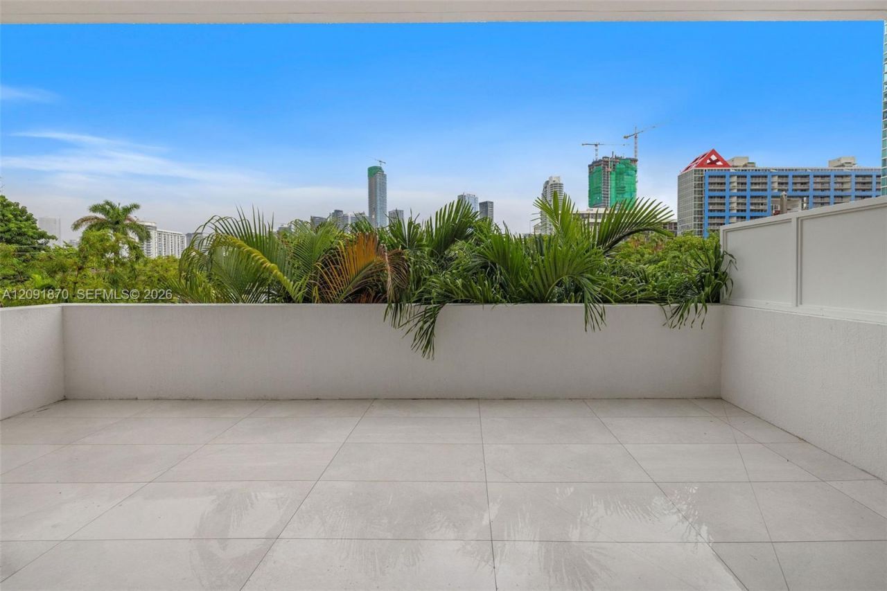2200 Brickell Ave, Unit 206, Miami, FL 33129 Photo