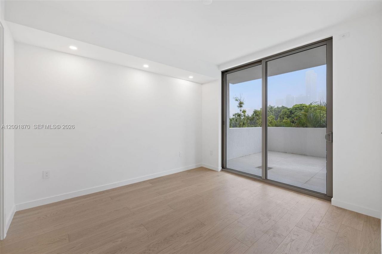 2200 Brickell Ave, Unit 206, Miami, FL 33129 Photo