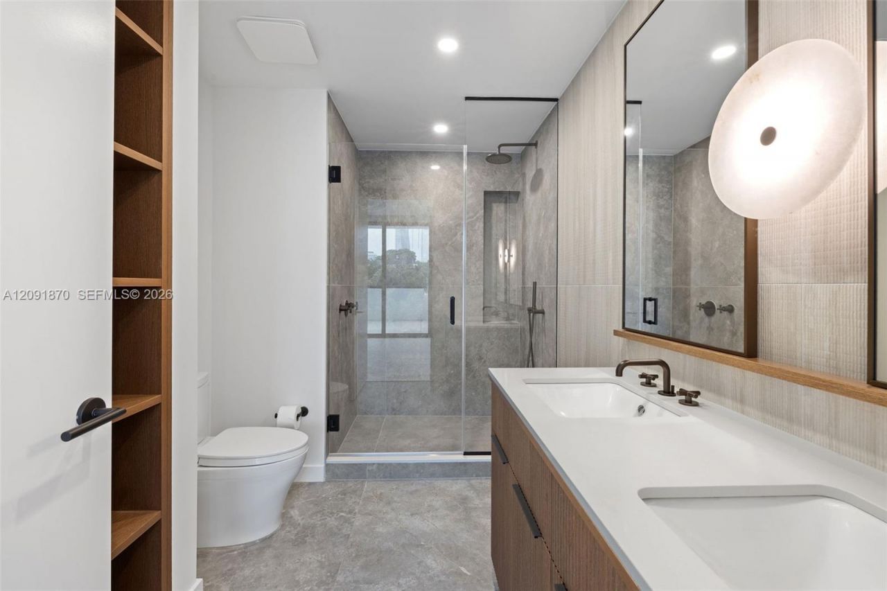 2200 Brickell Ave, Unit 206, Miami, FL 33129 Photo