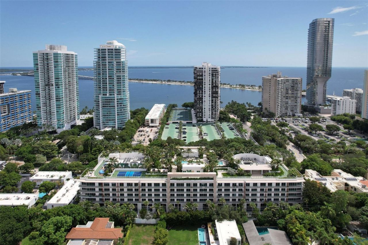 2200 Brickell Ave, Unit 206, Miami, FL 33129 Photo