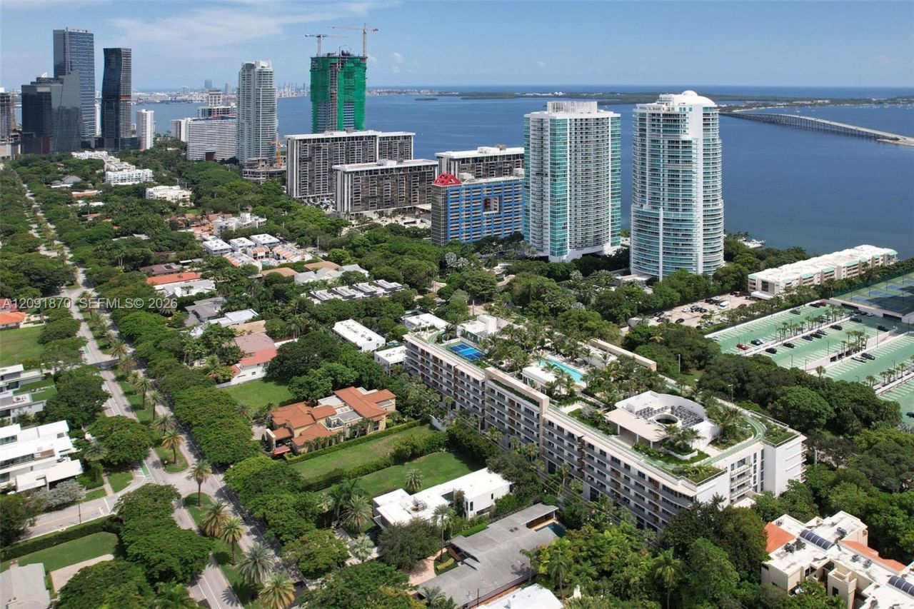 2200 Brickell Ave, Unit 206, Miami, FL 33129 Photo