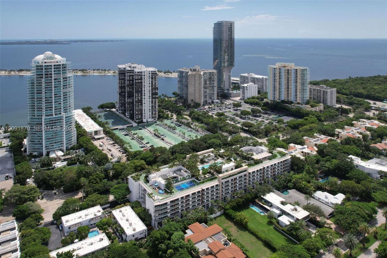 2200 Brickell Ave, Unit 206, Miami, FL 33129 Photo