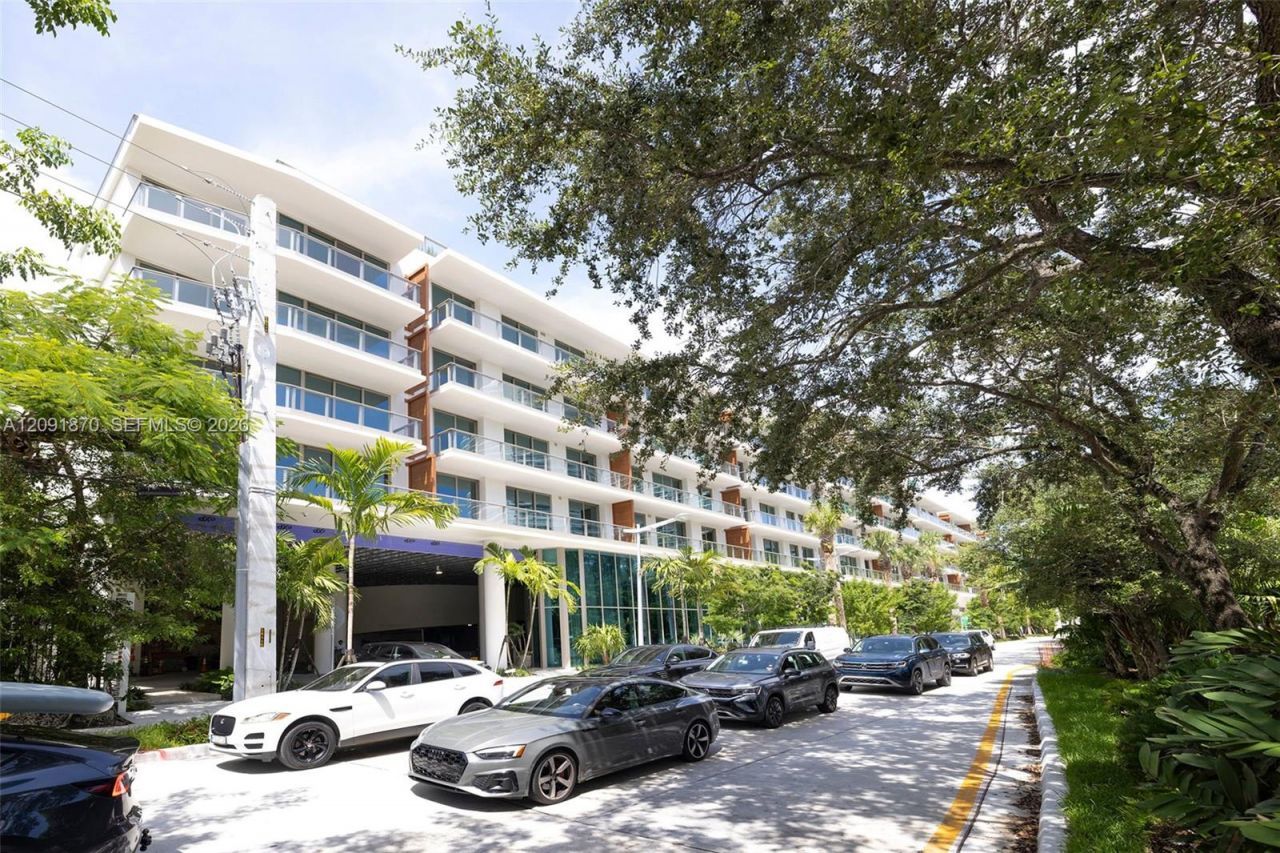 2200 Brickell Ave, Unit 206, Miami, FL 33129 Photo