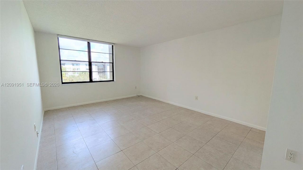 10865 SW 112th Ave , Unit 312, Miami, FL 33176 Photo
