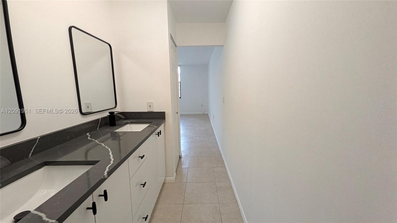 10865 SW 112th Ave , Unit 312, Miami, FL 33176 Photo