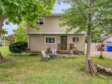 2173 Pleasant Avenue, Lake View, NY 14085