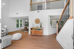 1498 Diamond Boulevard photo 4