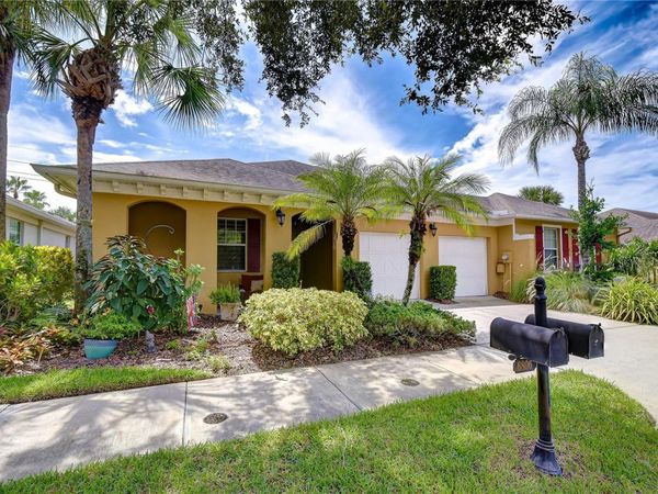 6806 MUNCASTER COURT, TAMPA, FL 33625