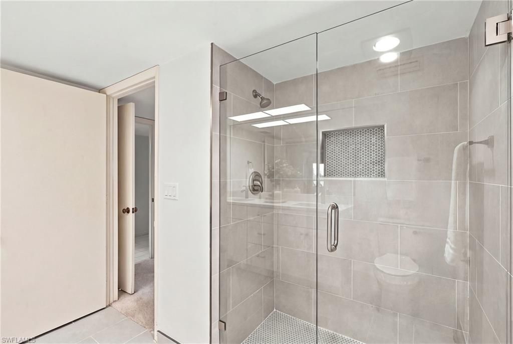 11030 Gulf Shore Dr, Unit 104, Naples, FL 34108 Photo