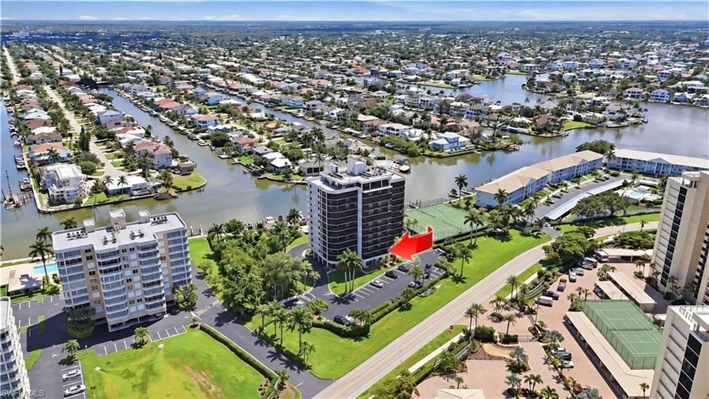 11030 Gulf Shore Dr, Unit 104, Naples, FL 34108 Photo