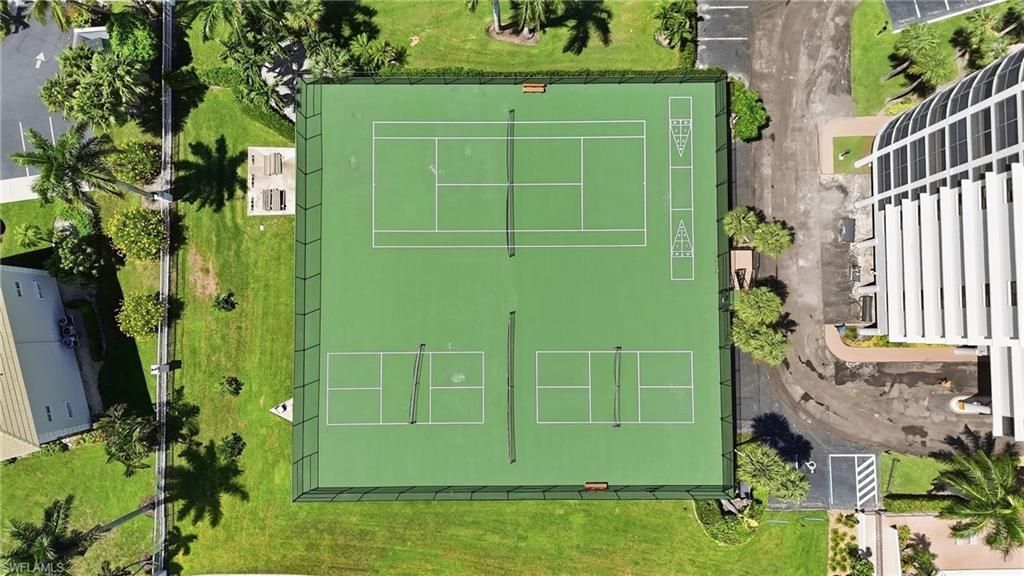11030 Gulf Shore Dr, Unit 104, Naples, FL 34108 Photo