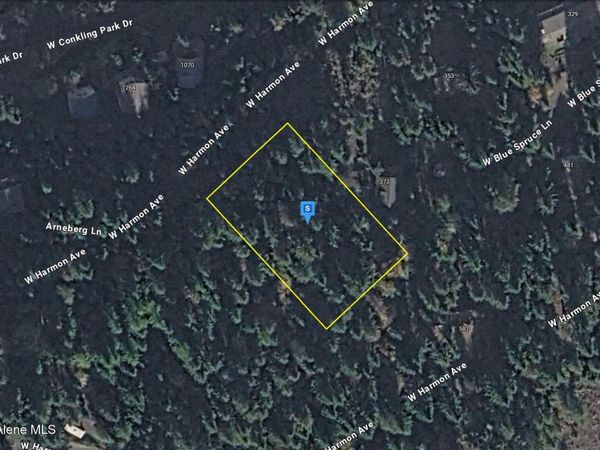 375 W Blue Spruce Ln , Worley, ID 83876