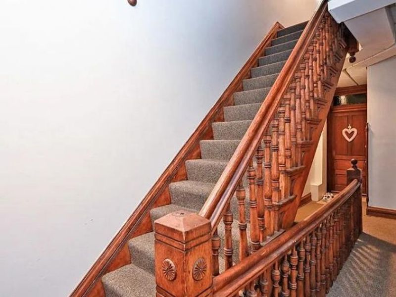 2226 Kemper Lane, Cincinnati, OH 45206 Photo 2