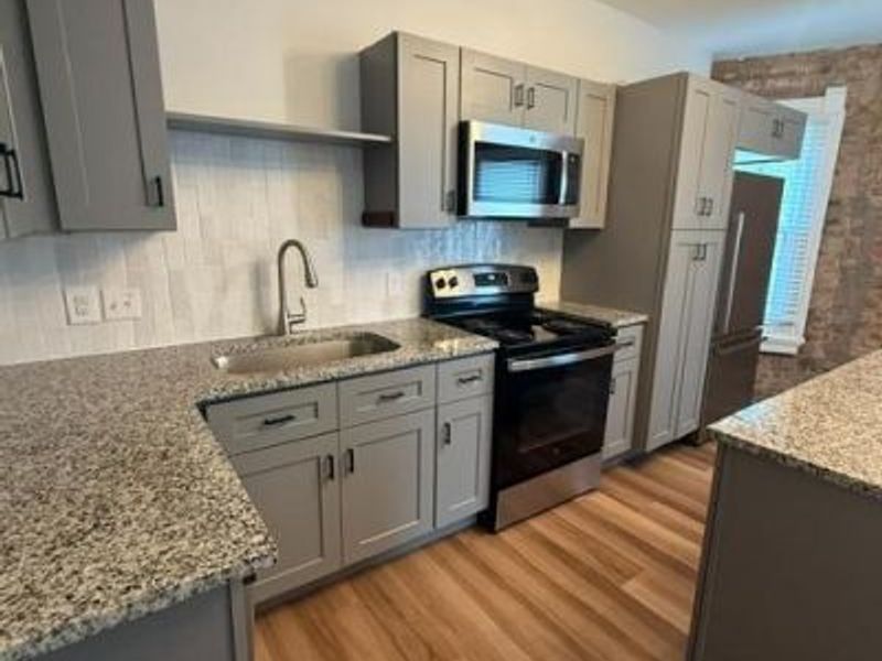 2226 Kemper Lane, Cincinnati, OH 45206 Photo 5