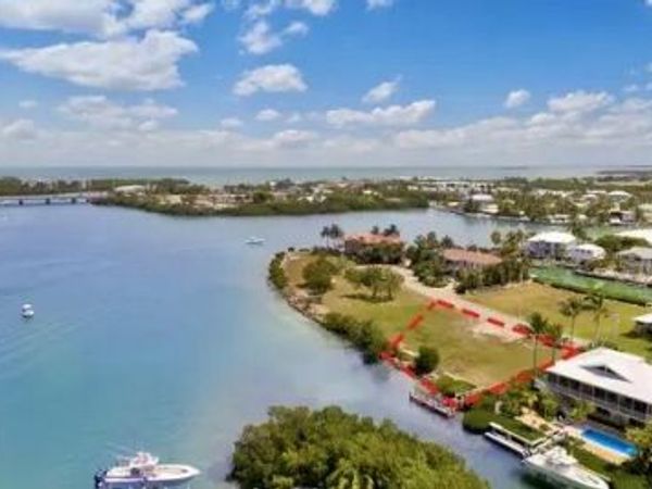 0000 13Th St Alley, KEY COLONY, FL 33051