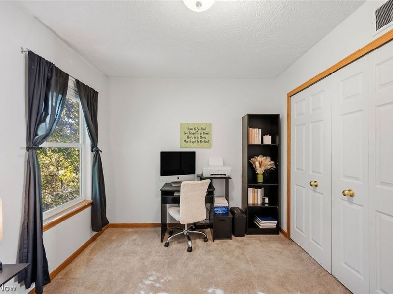 1138 Oxford Circle, Akron, OH 44312 Photo 24