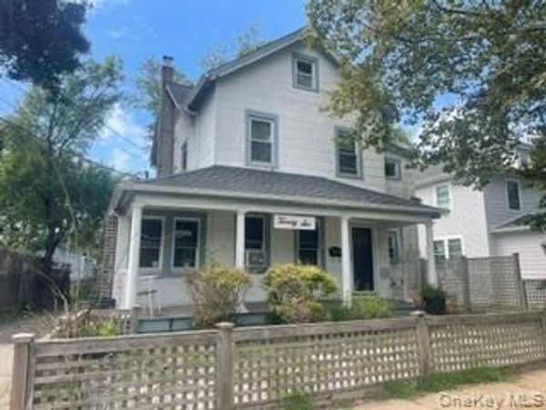 26 2nd Avenue , Unit 1 (first f, Bay Shore, NY 11706