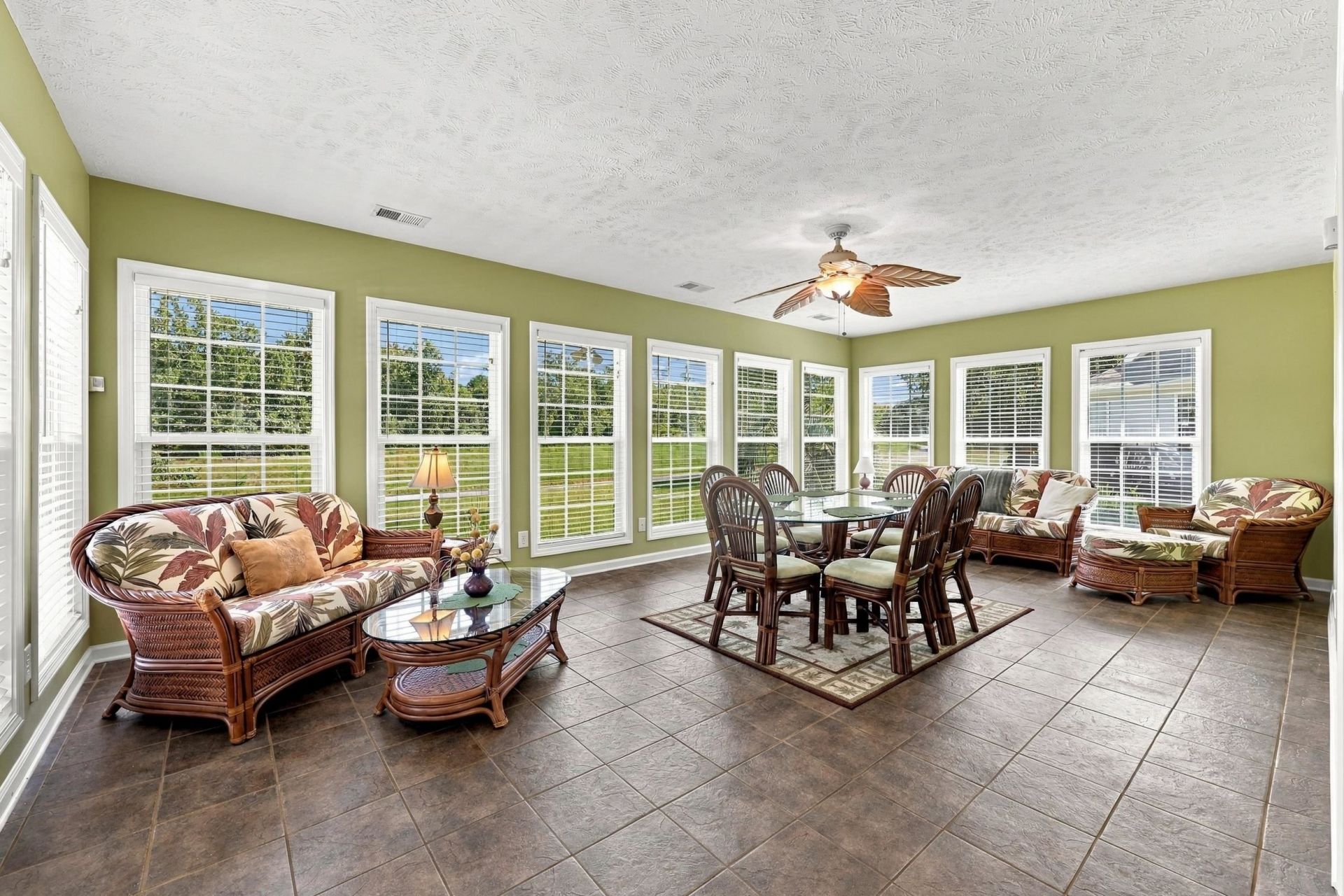 529 Oakmont Dr.  Photo 10