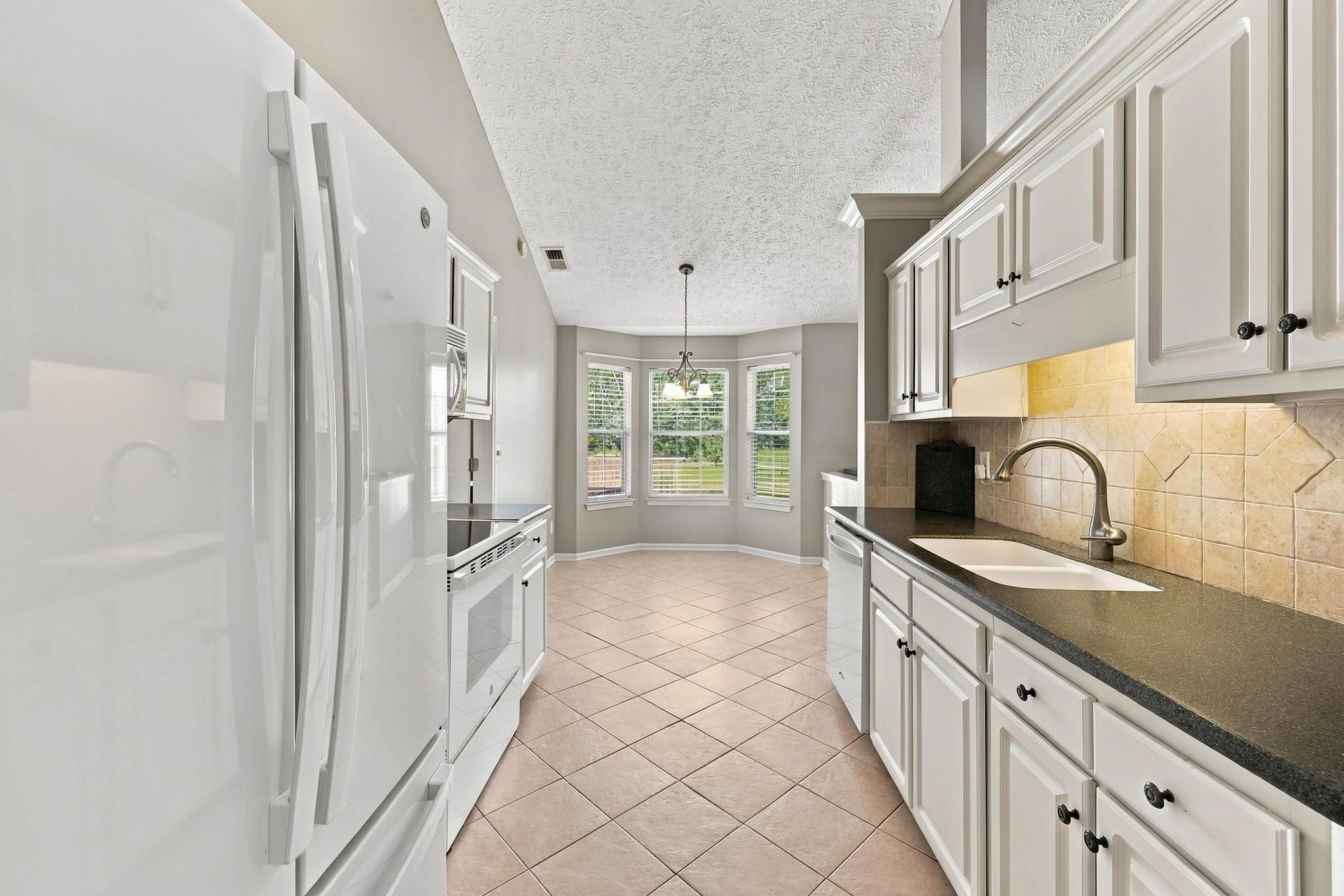529 Oakmont Dr.  Photo 12