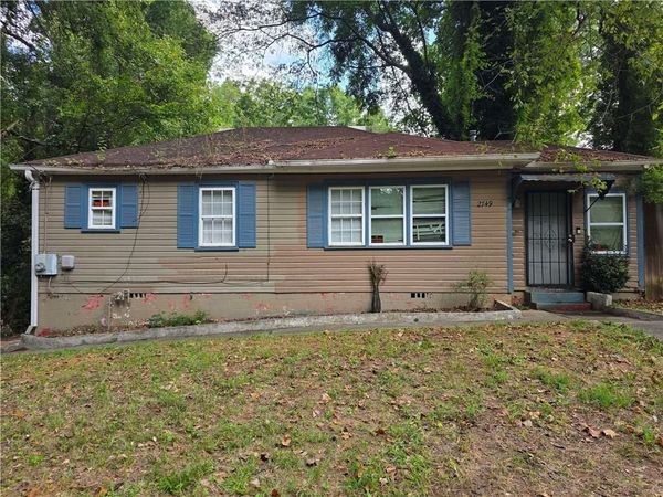 2749 Dale Creek Drive , Atlanta, GA 30318
