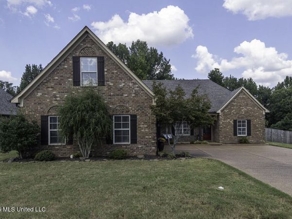 664 Robertson Way, Hernando, MS 38632