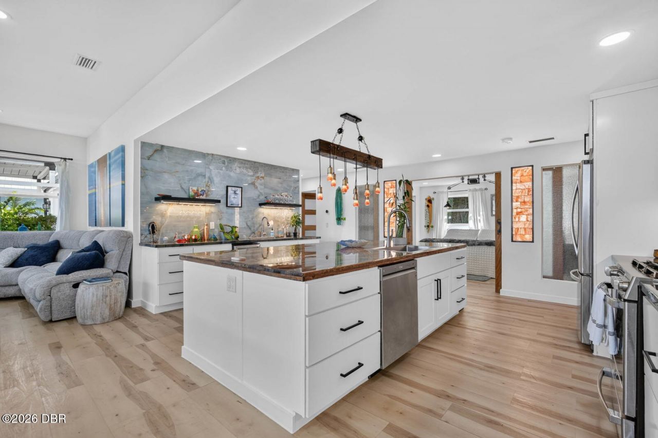 500 S Riverside Drive, Edgewater, FL 32132 Photo
