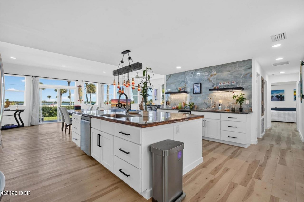 500 S Riverside Drive, Edgewater, FL 32132 Photo